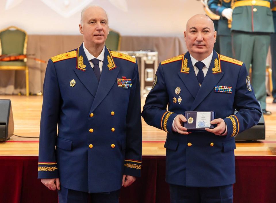 15� �� ������ ���������� ������������� ��������, ������������ � 15-����� ���������