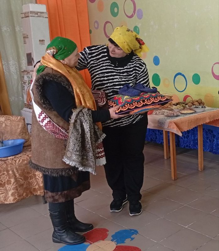 "ДЕНЬ АЛБАНСКОЙ ПОВИТУХИ: ЖИВАЯ НИТЬ ПОКОЛЕНИЙ В ГОД ЕДИНСТВА НАРОДОВ РОССИИ" "ДЕНЬ АЛБАНСКОЙ ПОВИТУХИ: ЖИВАЯ НИТЬ ПОКОЛЕНИЙ В ГОД ЕДИНСТВА НАРОДОВ РОССИИ"