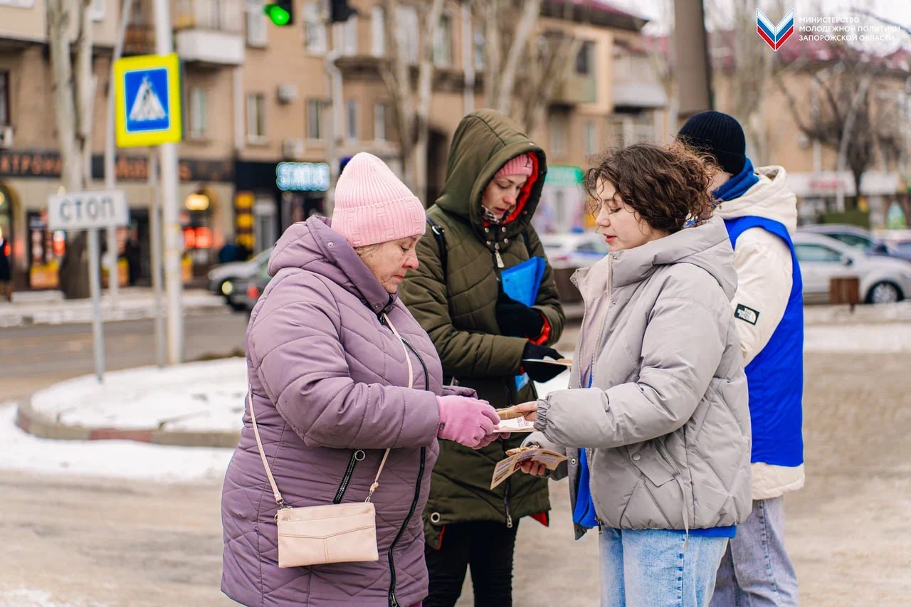 Символ жизни и вечной памяти: в Мелитополе прошла акция «Блокадный хлеб» Символ жизни и вечной памяти: в Мелитополе прошла акция «Блокадный хлеб»