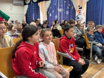 Ангелина Ярчук: При поддержке предпринимателей Елены Лагуткиной и Ярослава Зильберглита в Тереньевской школе-интернате получился настоящий зимний праздник — тёплый, добрый и по-настоящему волшебный