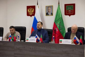 Евгений Балицкий: Провел заседание коллегиального органа по вопросам управления и распоряжения имуществом Запорожской области, а также выдачи специальных разрешений