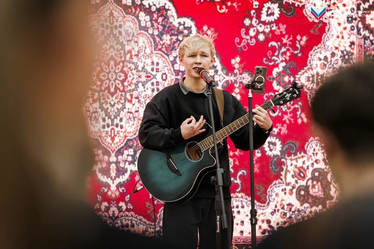 Творчество, как сердце студенчества: душевный квартирник прошёл для студентов в Мелитополе Творчество, как сердце студенчества: душевный квартирник прошёл для студентов в Мелитополе