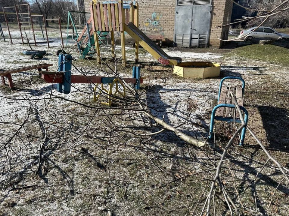 Наталья Романиченко: ВСУ в очередной раз обстреляли жилой квартал города Васильевка Наталья Романиченко: ВСУ в очередной раз обстреляли жилой квартал города Васильевка