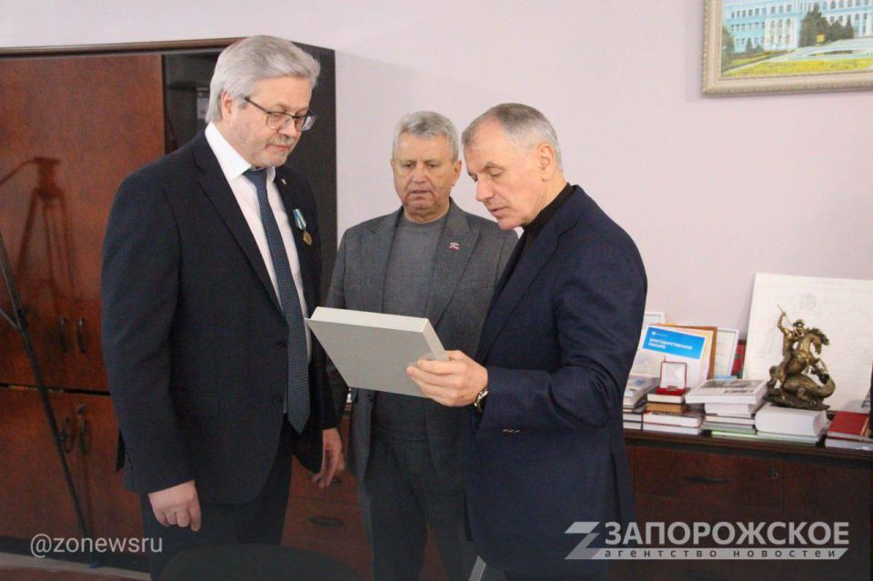 ����� ��������� ����� ������� � ������� ������� ����������� �������