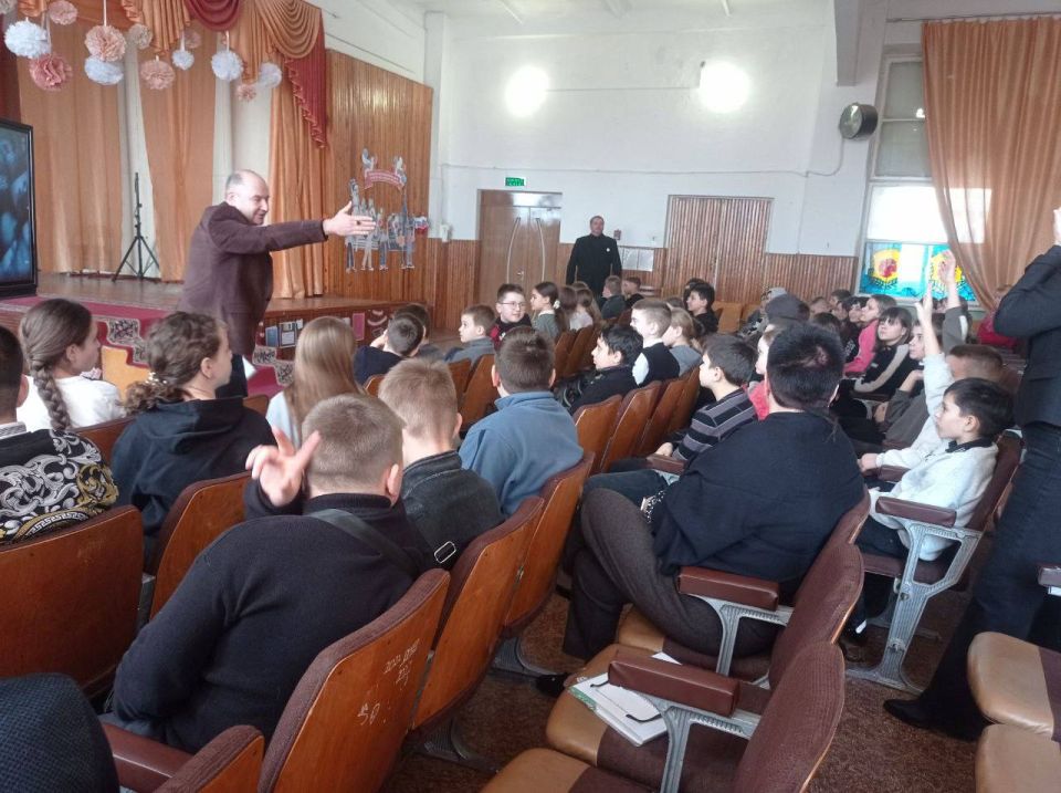 ������������ ������ �����: ������ � ��������