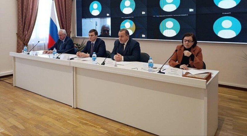 ��������� �� ����������� ������� ������������� � ����������� � 200-����� ���������-�������