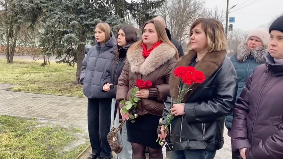 �������� ��������� ����� ������� ������ ������-������������������ � ����������