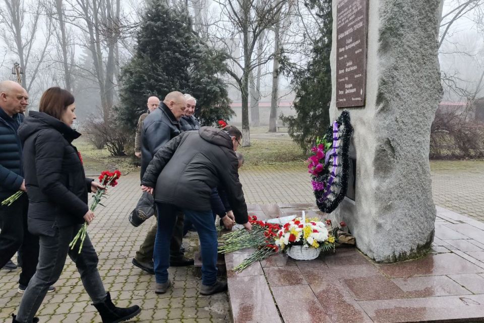 � ���������� ������� ������ ������-������������������