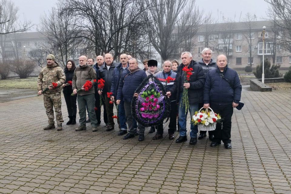 � ���������� ������� ������ ������-������������������