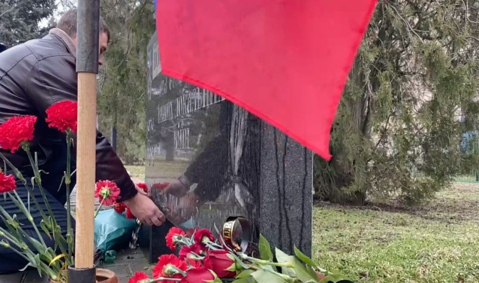 �������� ��������� ����� ������� ������ ������-������������������ � ����������