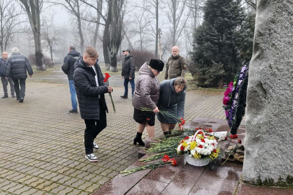 � ���������� ������� ������ ������-������������������