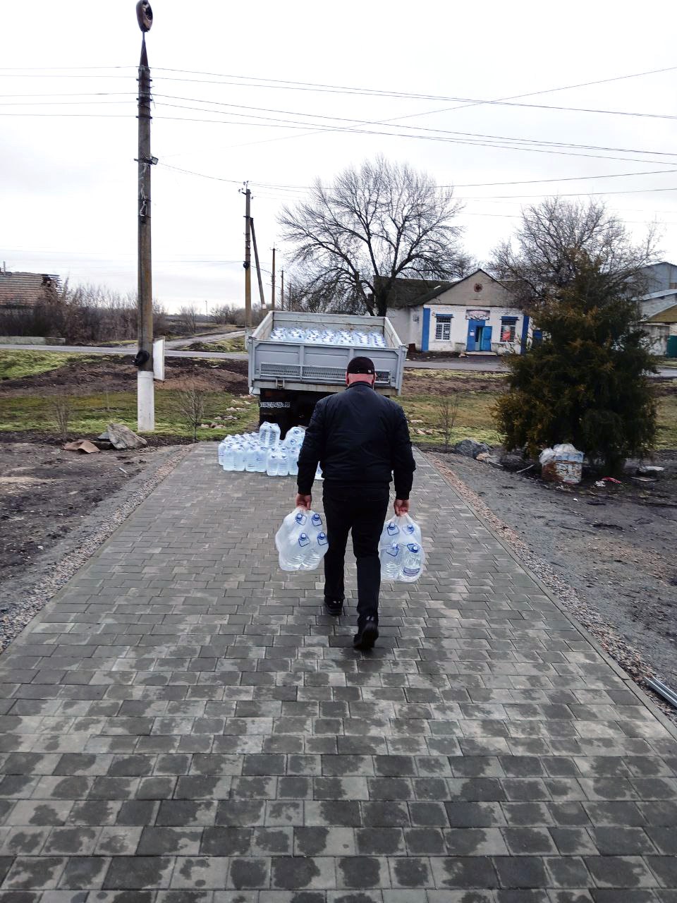 Жители отдаленного села Новое Поле выражают благодарность ИП Корчебному за доставку бутилированной питьевой воды Жители отдаленного села Новое Поле выражают благодарность ИП Корчебному за доставку бутилированной питьевой воды