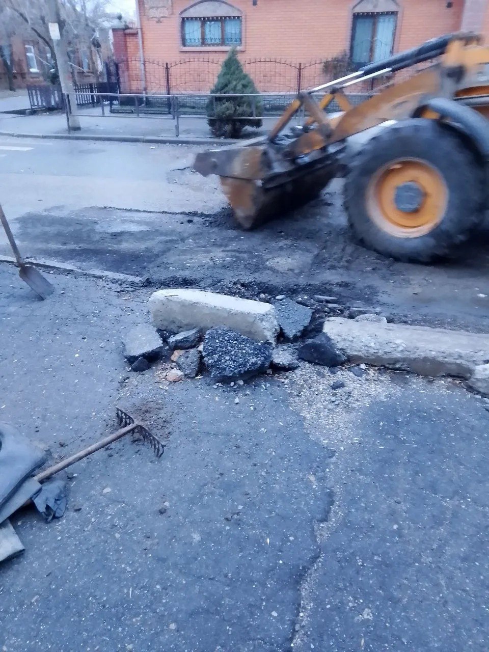 Будни МБУ «Благоустройство Бердянск» Будни МБУ «Благоустройство Бердянск»