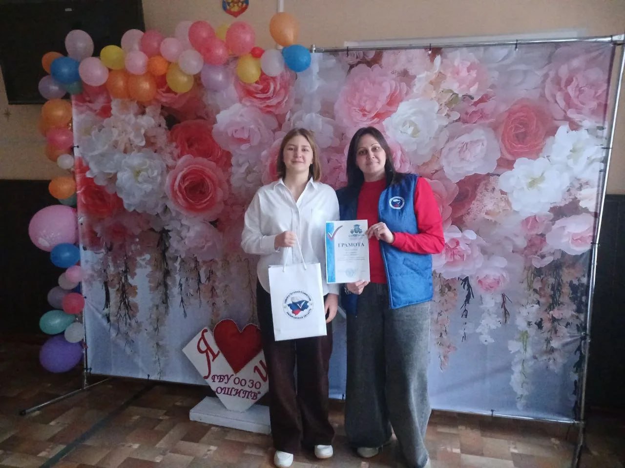 Председатель территориальной избирательной комиссии № 16 Каменско-Днепровского муниципального округа посетила ГБУ ОО ЗО «Общеобразовательная школа-интернат патриотического воспитания»