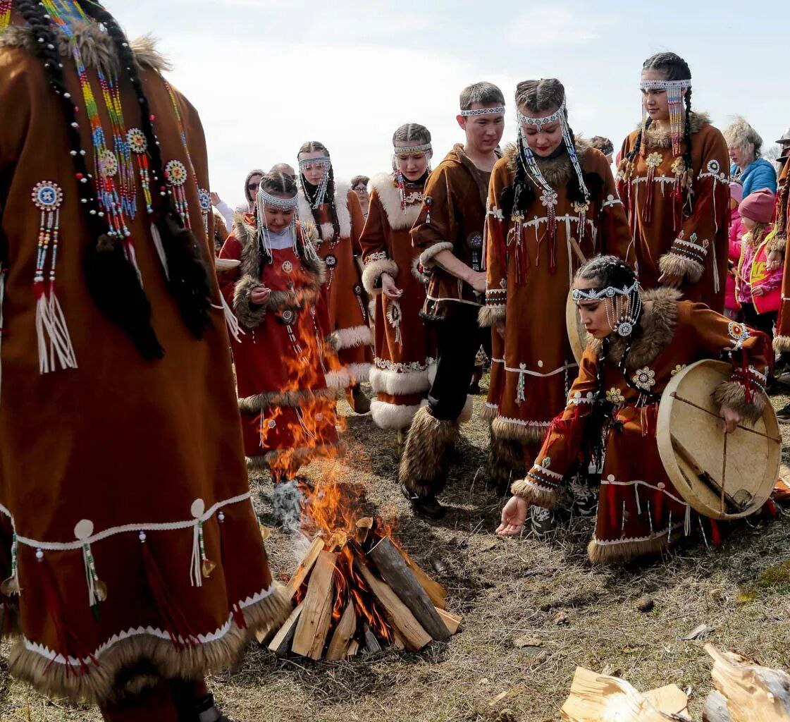 Коряки — один из коренных народов России, коренное население северной части полуострова Камчатка Коряки — один из коренных народов России, коренное население северной части полуострова Камчатка