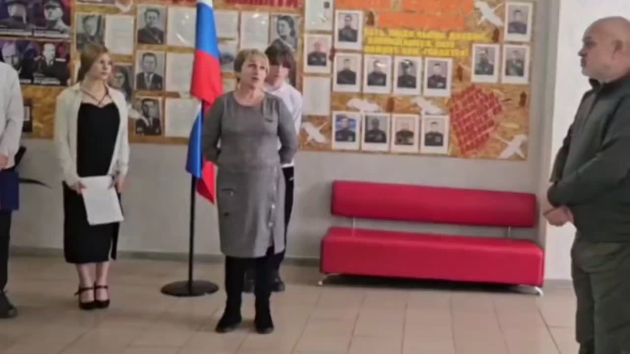 В Пришибской школе открыли мемориальную доску герою СВО Кириллу Шевченко