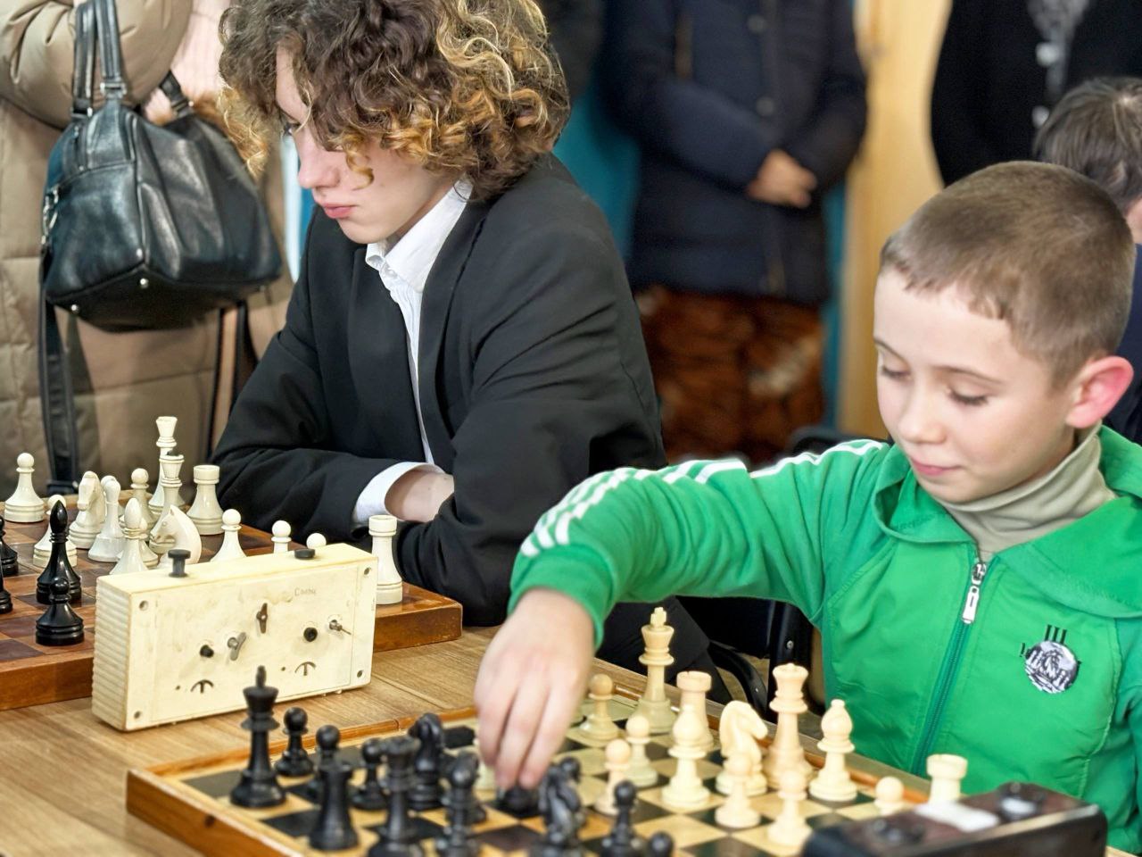 В Бердянске прошёл городской турнир по шахматам ко Дню защитника Отечества В Бердянске прошёл городской турнир по шахматам ко Дню защитника Отечества