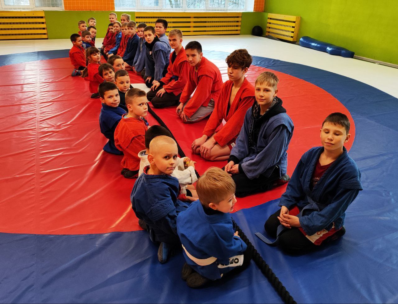 12 наград привезли юные самбисты из Мелитополя в Энергодар! 12 наград привезли юные самбисты из Мелитополя в Энергодар!