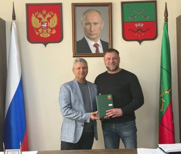 Виктор Емельяненко: Провел рабочую встречу с заместителем директора ГКУ «Управление капитального ремонта и строительства города Москвы» Андреем Нагайцевым