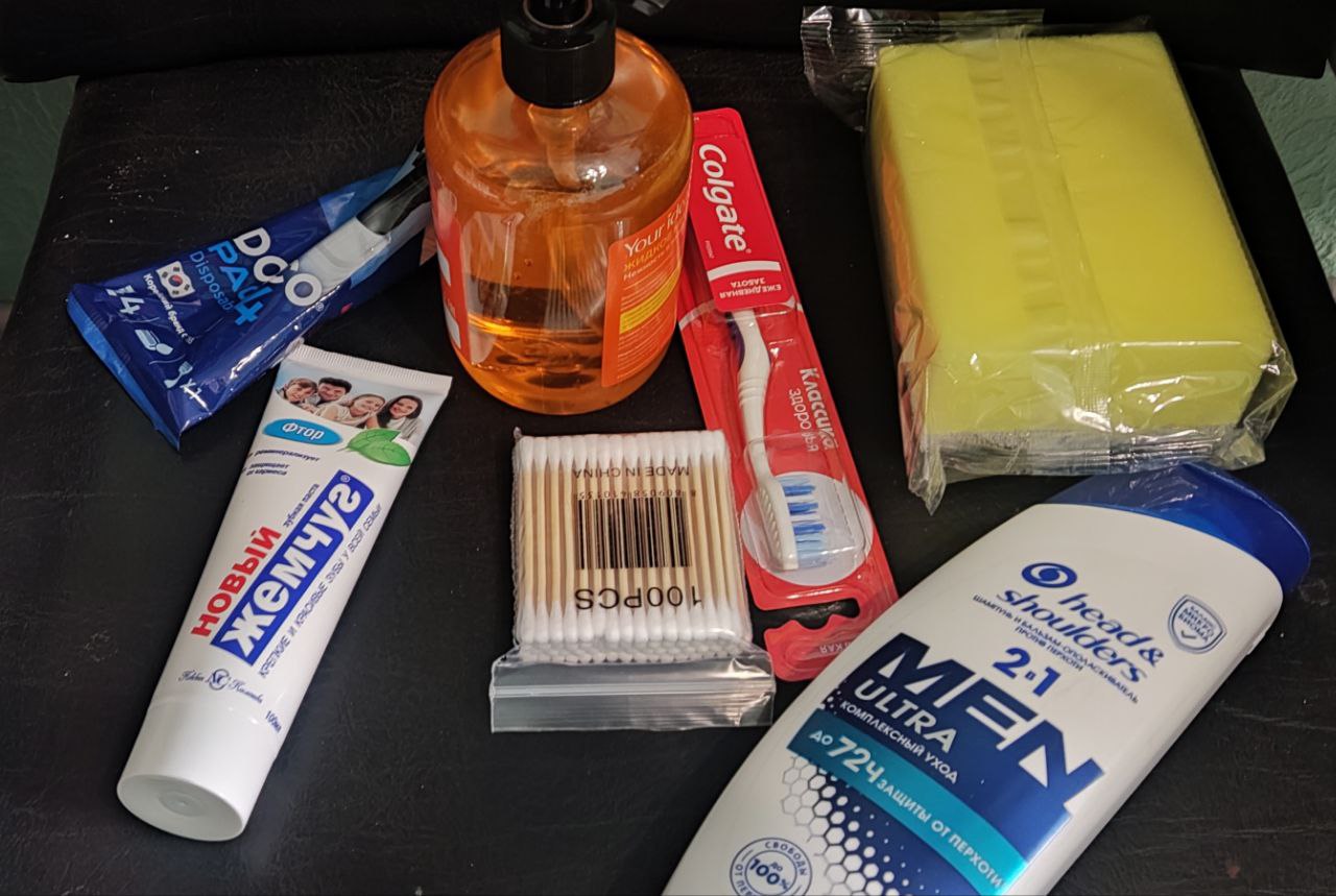 В преддверии Дня защитника Отечества Бердянское городское отделение ЛДПР с гордостью сообщает: мы собрали очередную партию гуманитарной помощи для наших доблестных защитников В преддверии Дня защитника Отечества Бердянское городское отделение ЛДПР с гордостью сообщает: мы собрали очередную партию гуманитарной помощи для наших доблестных защитников