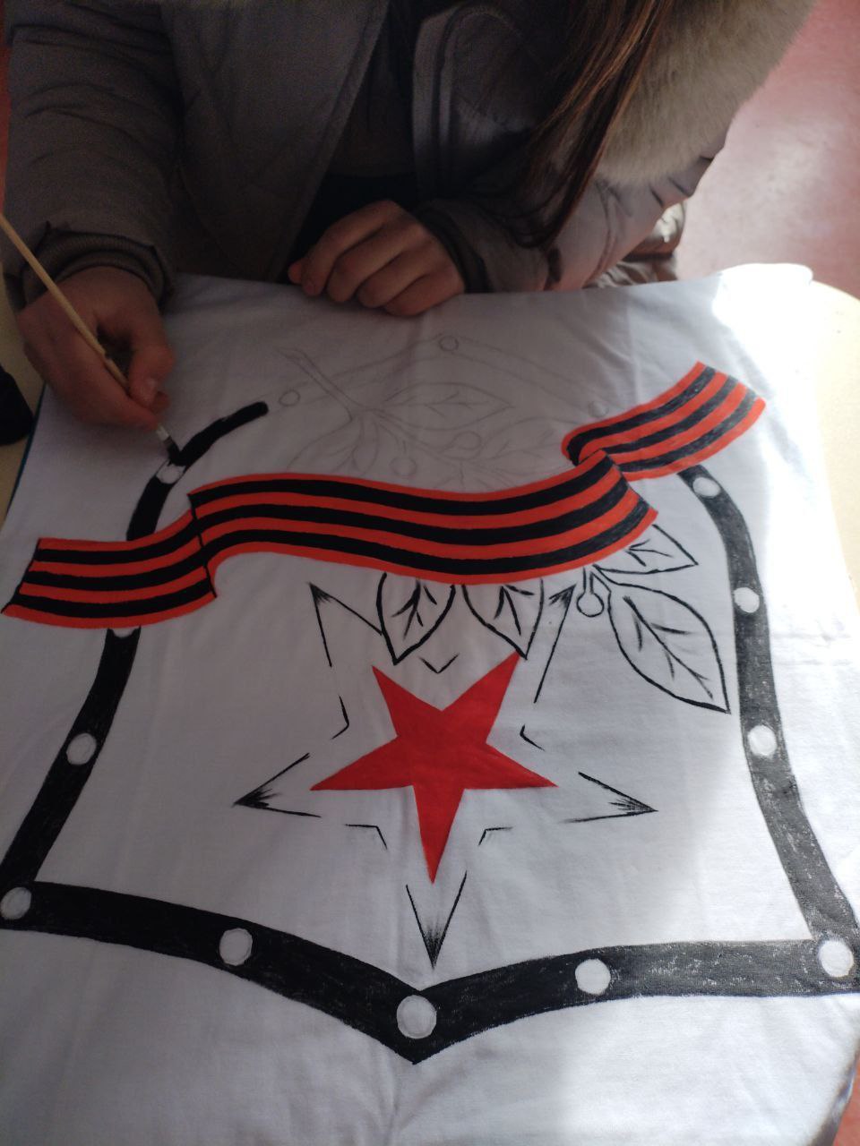 Подарок для героя: в Новогоровском сельском Доме культуры прошел мастер-класс «Славным нашим воинам» Подарок для героя: в Новогоровском сельском Доме культуры прошел мастер-класс «Славным нашим воинам»