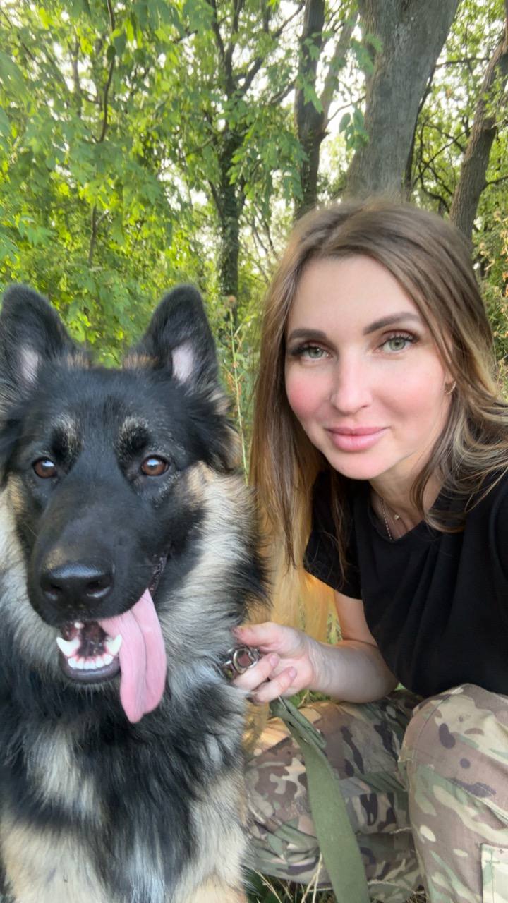 Русская красавица с позывным «Лотос»: «Я и на СВО остаюсь девочкой» Русская красавица с позывным «Лотос»: «Я и на СВО остаюсь девочкой»