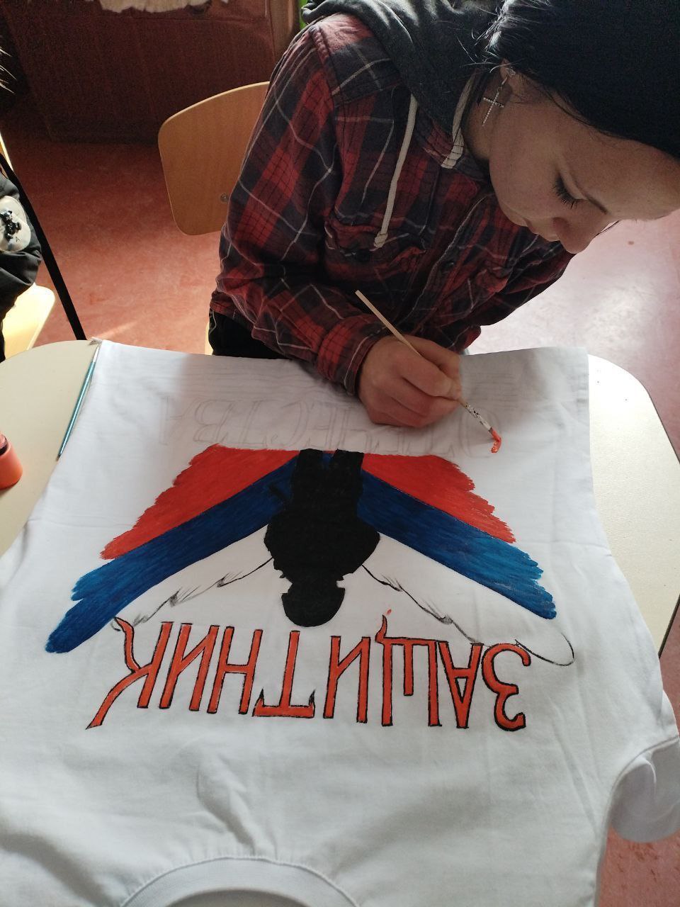 Подарок для героя: в Новогоровском сельском Доме культуры прошел мастер-класс «Славным нашим воинам» Подарок для героя: в Новогоровском сельском Доме культуры прошел мастер-класс «Славным нашим воинам»