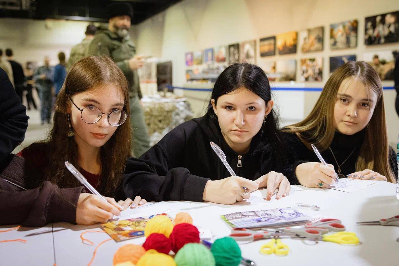 Евгений Балицкий: В Запорожской области прошёл масштабный патриотический фестиваль «Россия — моя история. Мужество», который собрал представителей силовых структур, военно-патриотических клубов и, конечно, нашу молодёжь Евгений Балицкий: В Запорожской области прошёл масштабный патриотический фестиваль «Россия — моя история. Мужество», который собрал представителей силовых структур, военно-патриотических клубов и, конечно, нашу молодёжь