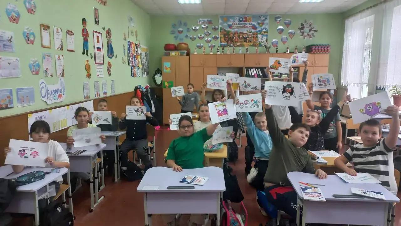 Дети получают первоначальные знания о выборах Дети получают первоначальные знания о выборах