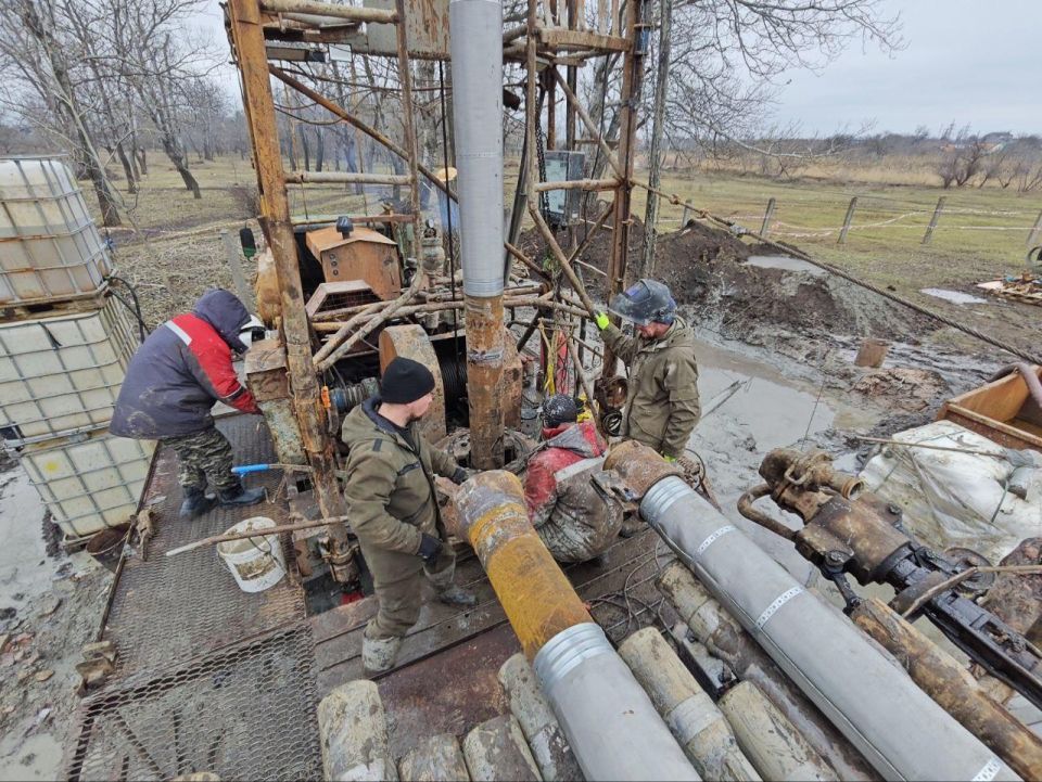 Очистные фильтры установлены на артезианской скважине №11 в Токмаке