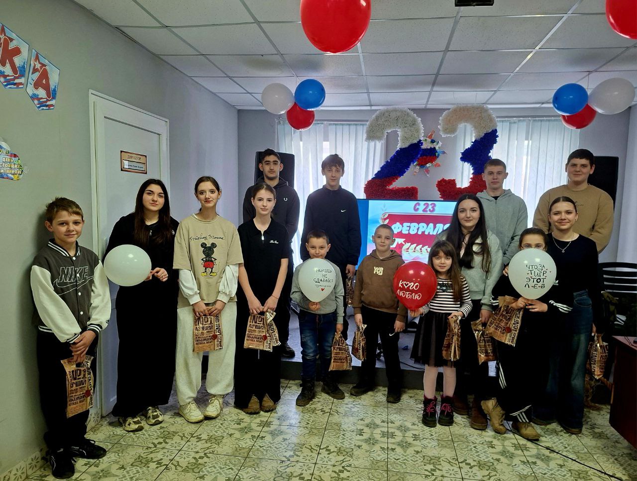 Ко Дню защитника Отечества в Гирсовском Доме культуры прошла увлекательная конкурсноигровая программа «Атыбаты, шли солдаты» Ко Дню защитника Отечества в Гирсовском Доме культуры прошла увлекательная конкурсноигровая программа «Атыбаты, шли солдаты»