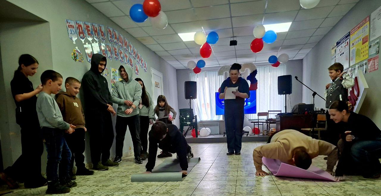 Ко Дню защитника Отечества в Гирсовском Доме культуры прошла увлекательная конкурсноигровая программа «Атыбаты, шли солдаты» Ко Дню защитника Отечества в Гирсовском Доме культуры прошла увлекательная конкурсноигровая программа «Атыбаты, шли солдаты»