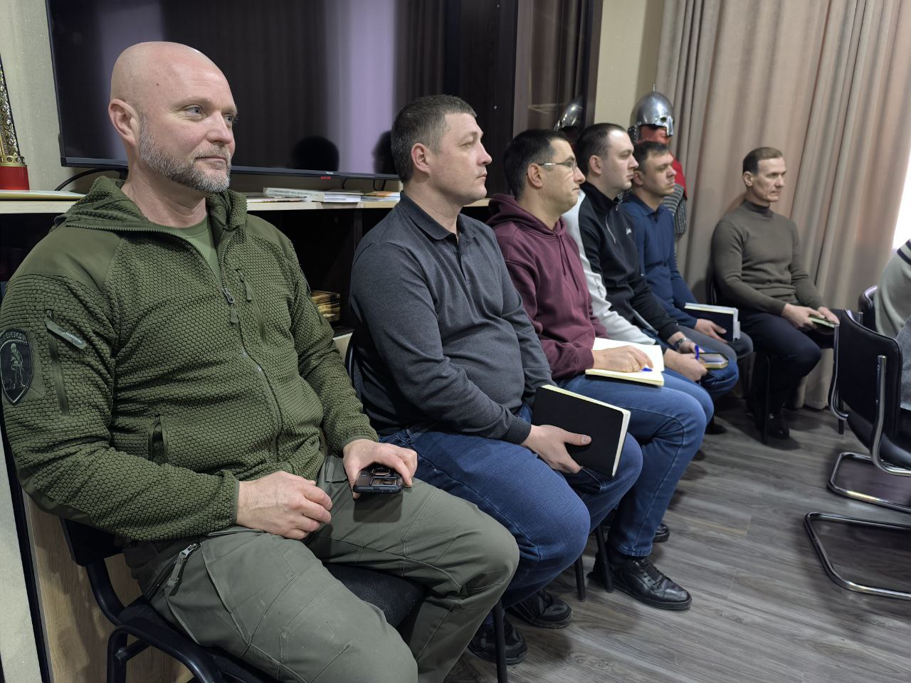 Под председательством главы Акимовского муниципального округа Александра Трудоношина состоялось совещание, направленное на повышение эффективности жизнедеятельности района Под председательством главы Акимовского муниципального округа Александра Трудоношина состоялось совещание, направленное на повышение эффективности жизнедеятельности района