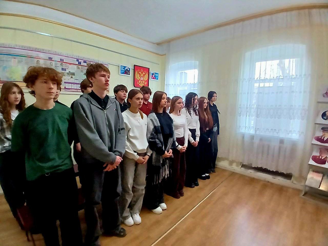 Победа будет за нами!. В Акимовском районном историко-краеведческом музее состоялось торжественное мероприятие «Военная история Отечества в лицах», приуроченное к празднованию Дня Защитника Отечества, а также памятной дате -... Победа будет за нами!. В Акимовском районном историко-краеведческом музее состоялось торжественное мероприятие «Военная история Отечества в лицах», приуроченное к празднованию Дня Защитника Отечества, а также памятной дате -...