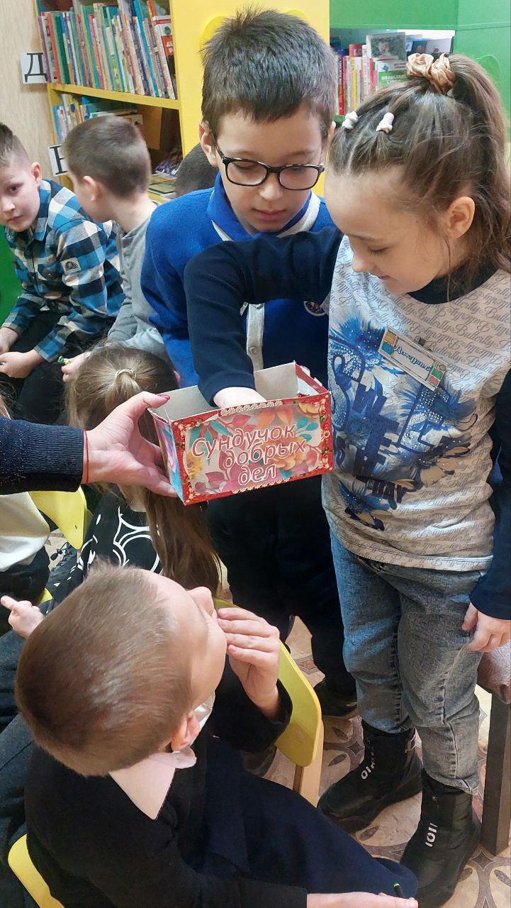 Сегодня в Акимовской модельной библиотеке (детский отдел) прошло мероприятие - литературный сундучок "Сказки братьев Гримм" для учащихся 2-го класса Акимовской СОШ №2 Сегодня в Акимовской модельной библиотеке (детский отдел) прошло мероприятие - литературный сундучок "Сказки братьев Гримм" для учащихся 2-го класса Акимовской СОШ №2