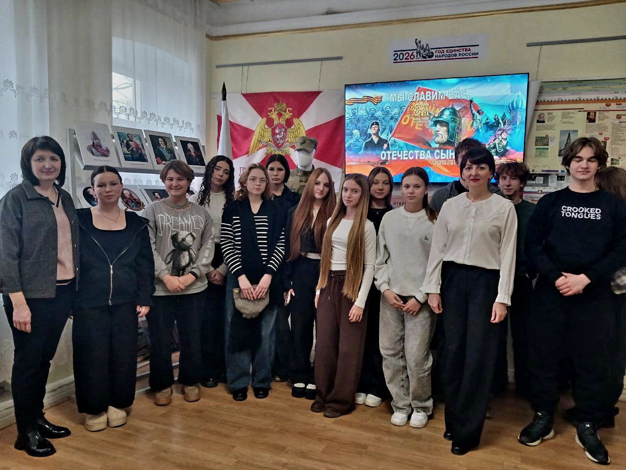 Победа будет за нами!. В Акимовском районном историко-краеведческом музее состоялось торжественное мероприятие «Военная история Отечества в лицах», приуроченное к празднованию Дня Защитника Отечества, а также памятной дате -... Победа будет за нами!. В Акимовском районном историко-краеведческом музее состоялось торжественное мероприятие «Военная история Отечества в лицах», приуроченное к празднованию Дня Защитника Отечества, а также памятной дате -...