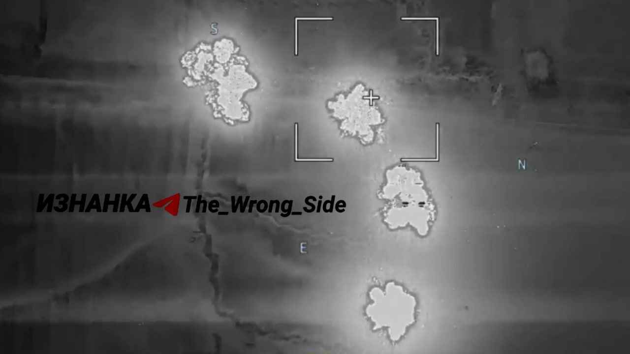 Удары ФАБ-500 с УМПК по позициям ВСУ возле села Гуляйпольское и ФАБ-3000 с УМПК по зданию в Константиновке Удары ФАБ-500 с УМПК по позициям ВСУ возле села Гуляйпольское и ФАБ-3000 с УМПК по зданию в Константиновке