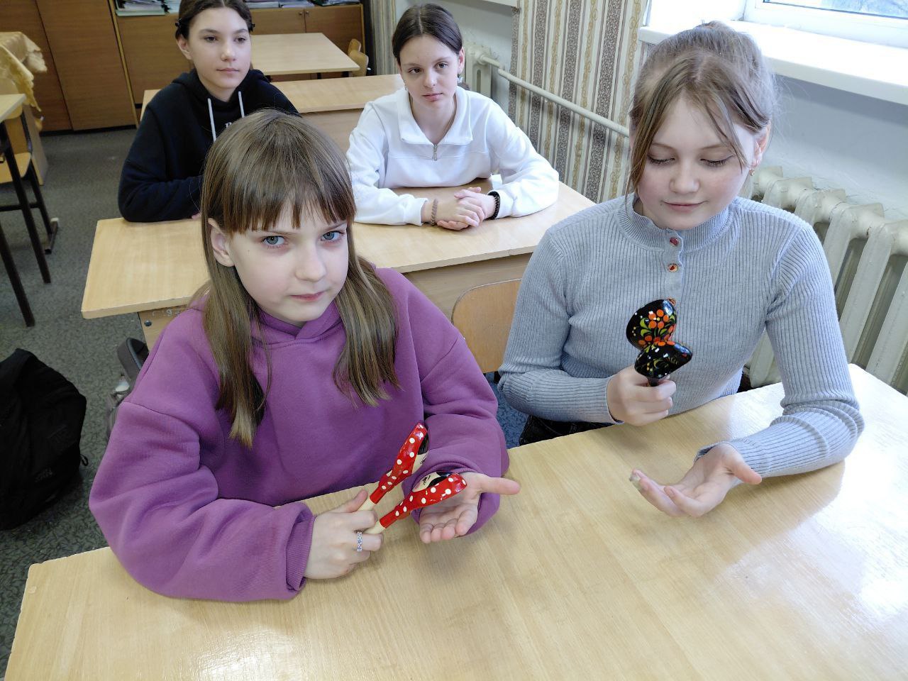 В рамках межрегиональной акции "Праздник деревянной ложки",организованной Томской областной детско-юношеской библиотекой совместно с Томским региональных отделением Общероссийской общественно-государственной организацией... В рамках межрегиональной акции "Праздник деревянной ложки",организованной Томской областной детско-юношеской библиотекой совместно с Томским региональных отделением Общероссийской общественно-государственной организацией...