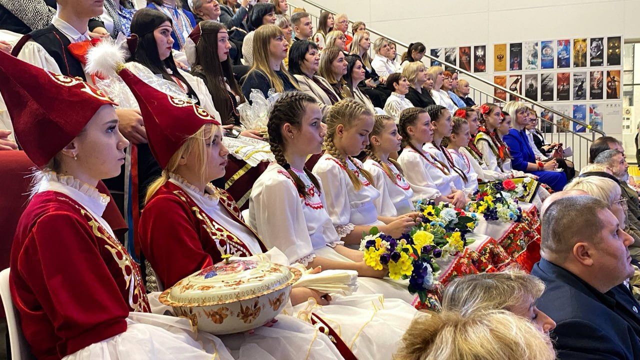 Сила в единстве: «Колибри» на стратегической сессии «Навигаторы детства» Сила в единстве: «Колибри» на стратегической сессии «Навигаторы детства»