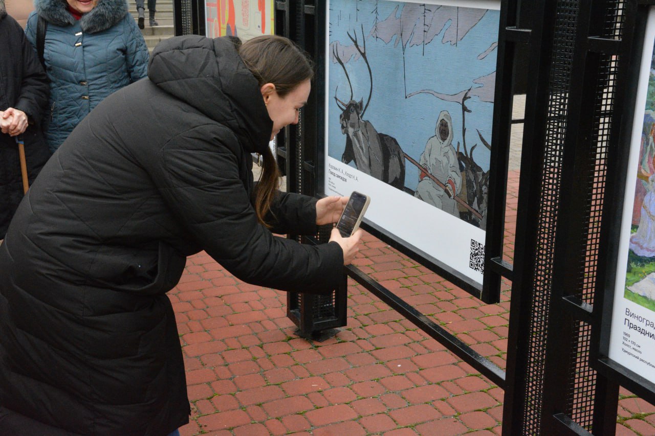 Выставка к Году единства народов России открылась в Васильевке Выставка к Году единства народов России открылась в Васильевке