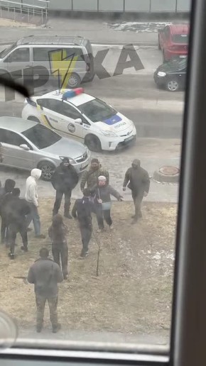 Запорожье: ТЦК снова "на службе обществу"