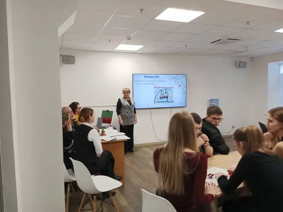 В мультимедийном историческом парке "Россия - моя история" прошла увлекательная интеллектуальная игра "Мы молодые – нам выбирать", посвящённая Дню молодого избирателя В мультимедийном историческом парке "Россия - моя история" прошла увлекательная интеллектуальная игра "Мы молодые – нам выбирать", посвящённая Дню молодого избирателя