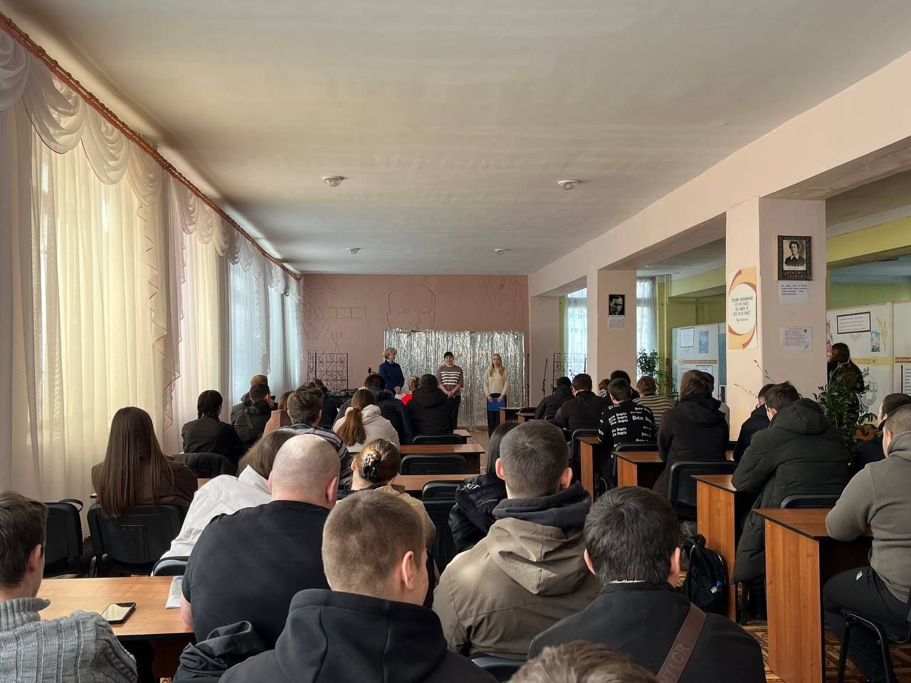 27 февраля в Приморском колледже (филиал) ФГБОУ ВО «Мелитопольского государственного университета" побывали представители прокуратуры Приморского района и комиссии по делам несовершеннолетних и защите их прав 27 февраля в Приморском колледже (филиал) ФГБОУ ВО «Мелитопольского государственного университета" побывали представители прокуратуры Приморского района и комиссии по делам несовершеннолетних и защите их прав