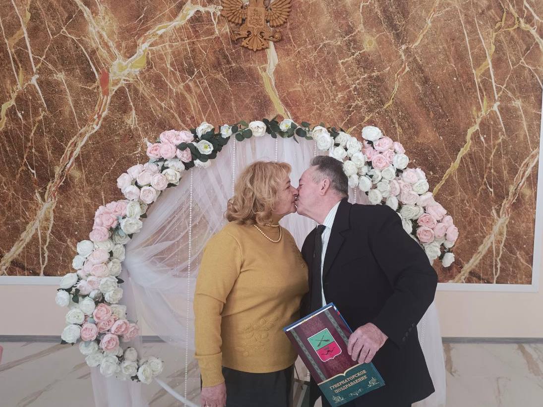 Золото семьи Ульянич: 50 лет спустя — снова молодожены! Золото семьи Ульянич: 50 лет спустя — снова молодожены!