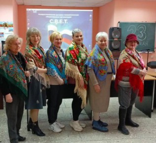 Женсовет "Берегиня" МОО "С.В.Е.Т." Энергодара поддержал акцию «Русский платок»