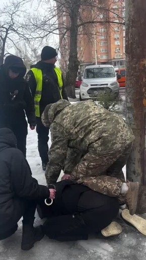 ���������� ���� ������� ����������� "���" � ��� "�������"