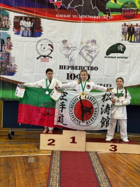 Сборная Запорожской области приняла участие в Первенстве ЮФО по всестилевому каратэ