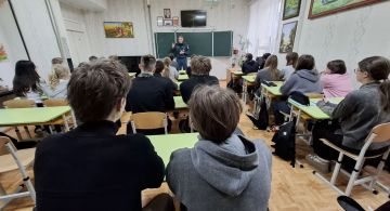 В стенах Днепрорудненской общеобразовательной школе №1 «София» прошёл Всероссийский открытый урок культуры безопасности