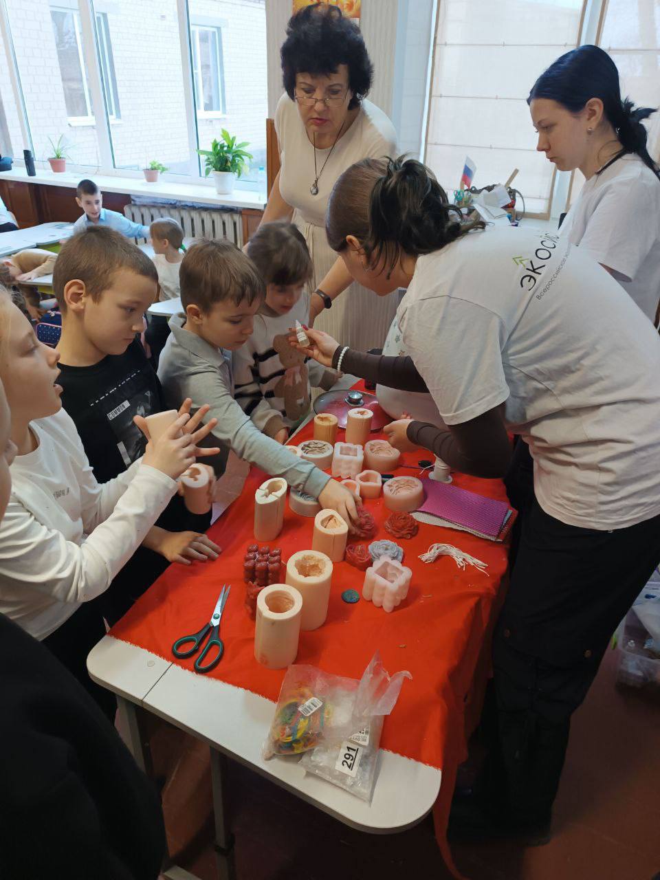 В Мелитопольской школе №6 царила по-настоящему тёплая и творческая атмосфера В Мелитопольской школе №6 царила по-настоящему тёплая и творческая атмосфера