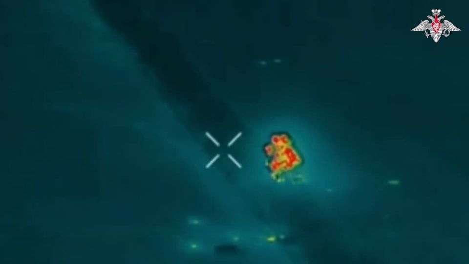 Минобороны России: 00:00 Артиллеристы 70-й мотострелковой дивизии группировки «Южная» уничтожили пункт управления БПЛА вместе с живой силой противника на Константиновском направлении